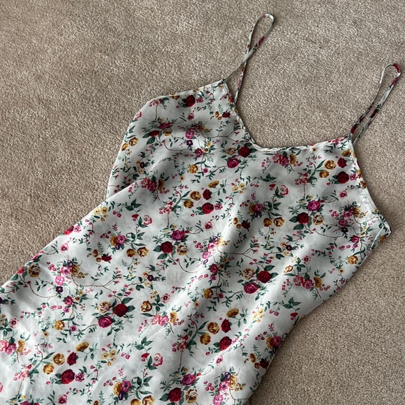 Gorgeous liquid satin slip dress - Picture 3 of 4